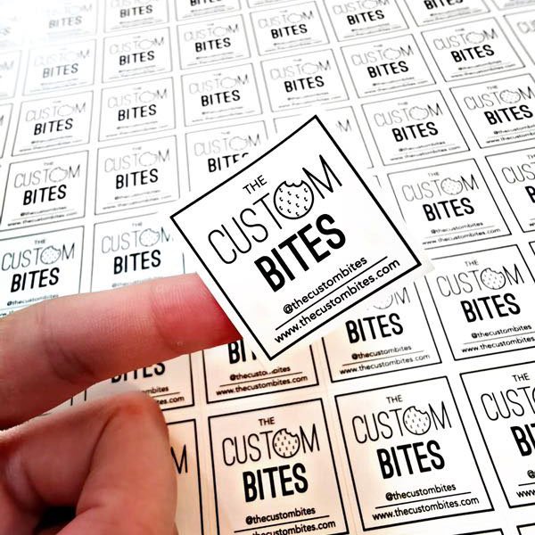 طباعة استيكرات لاصقة دائري أو مربع