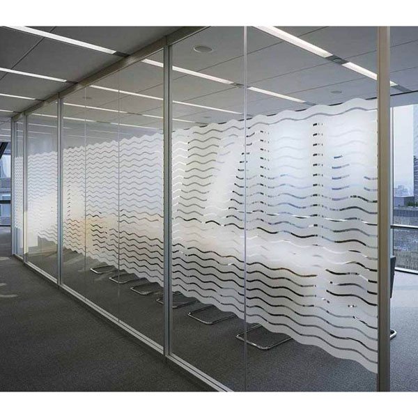 تركيب استيكر للزجاج 