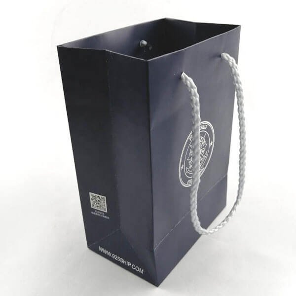 طباعة اكياس تسوق بمختلف المقاسات