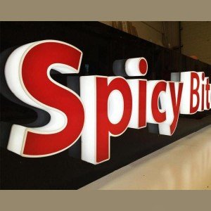 تركيب لوحات محلات احرف بارزة مضيئة