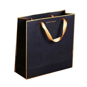 مطابع على الأكياس الورقية 