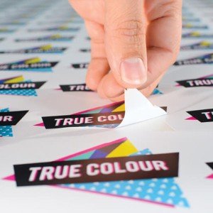 طباعة استيكر لاصق 