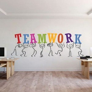 طباعة استيكرات جدارية في الرياض