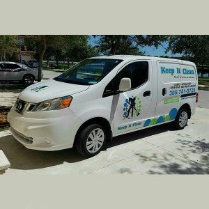 تركيب استيكر للسيارات