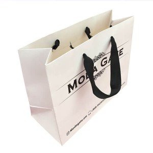 طباعة اكياس حسب الطلب