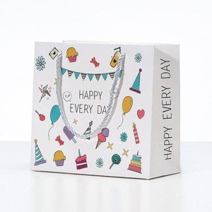 طباعة اكياس ورقية بالجملة حسب الطلب